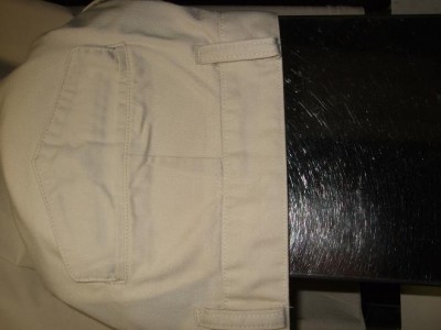 白ズボン　ベルトの革から色移りサムネイ	ル